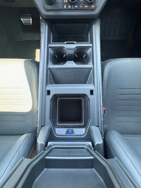 Certified Used 2026 Blue Land Rover OCTA image 36