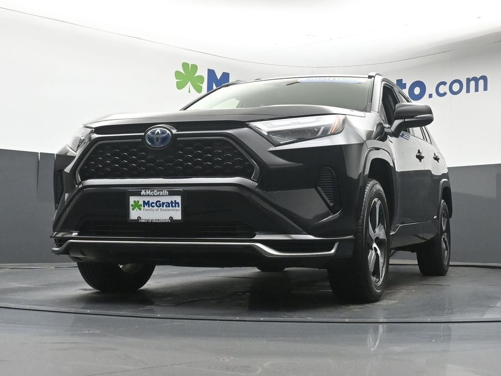 Used 2022 Black Toyota SE image 7