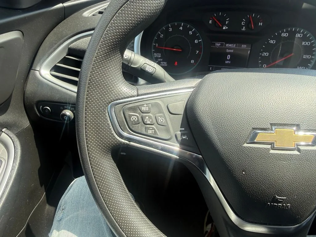 Used 2024 Gray Chevrolet LT image 22