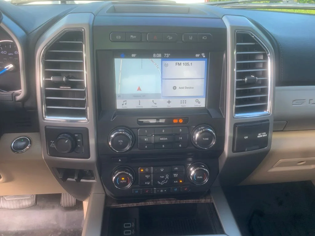 Used 2017 Oxford White Ford Lariat image 18