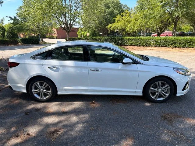 Used 2019 White Hyundai Limited image 6