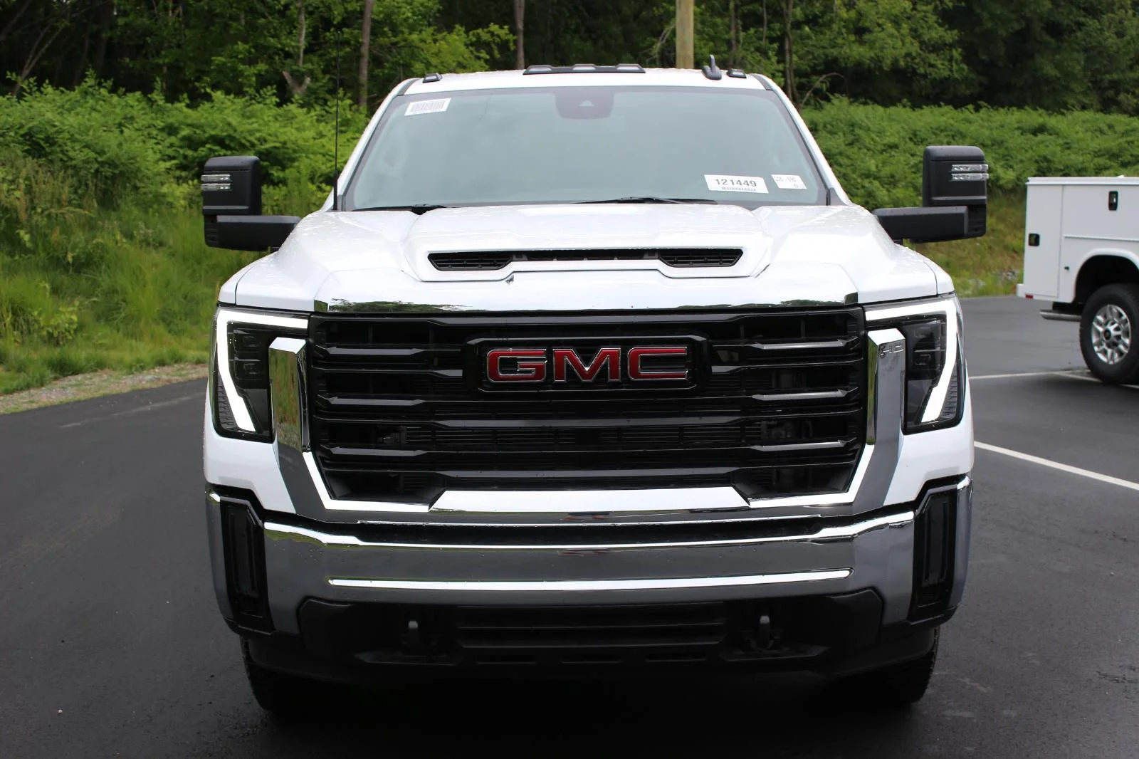 New 2026 Summit White GMC Pro image 2