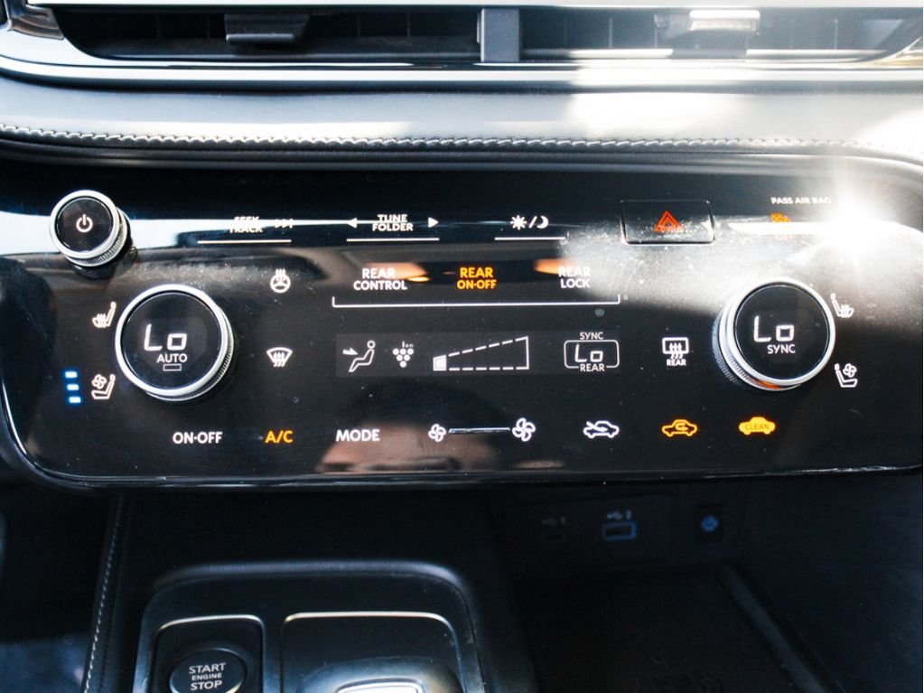 Used 2024 Mineral Black INFINITI SENSORY image 19