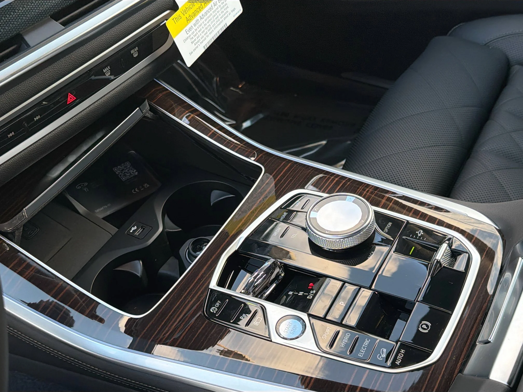 New 2026 Black Sapphire Metallic BMW xDrive50e image 29