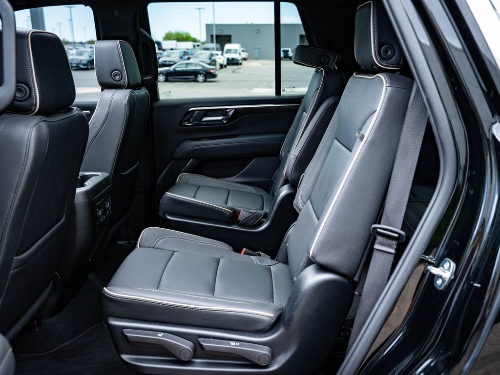Used 2025 Black Chevrolet Premier image 44