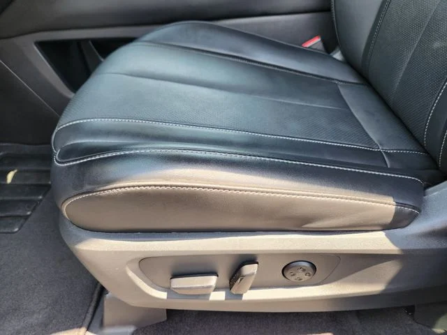 Certified Used 2025 Mineral INFINITI LUXE image 10