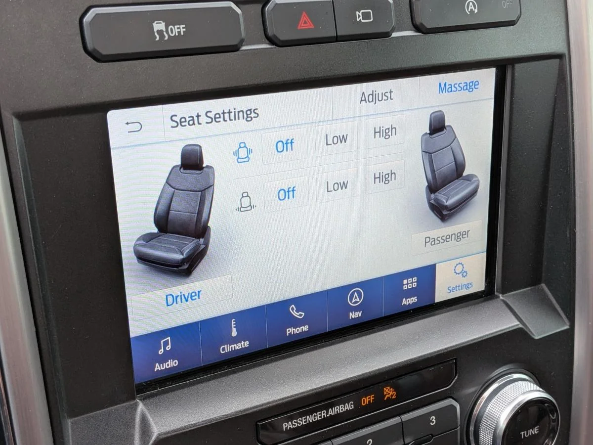 Used 2019 White Ford Platinum image 29