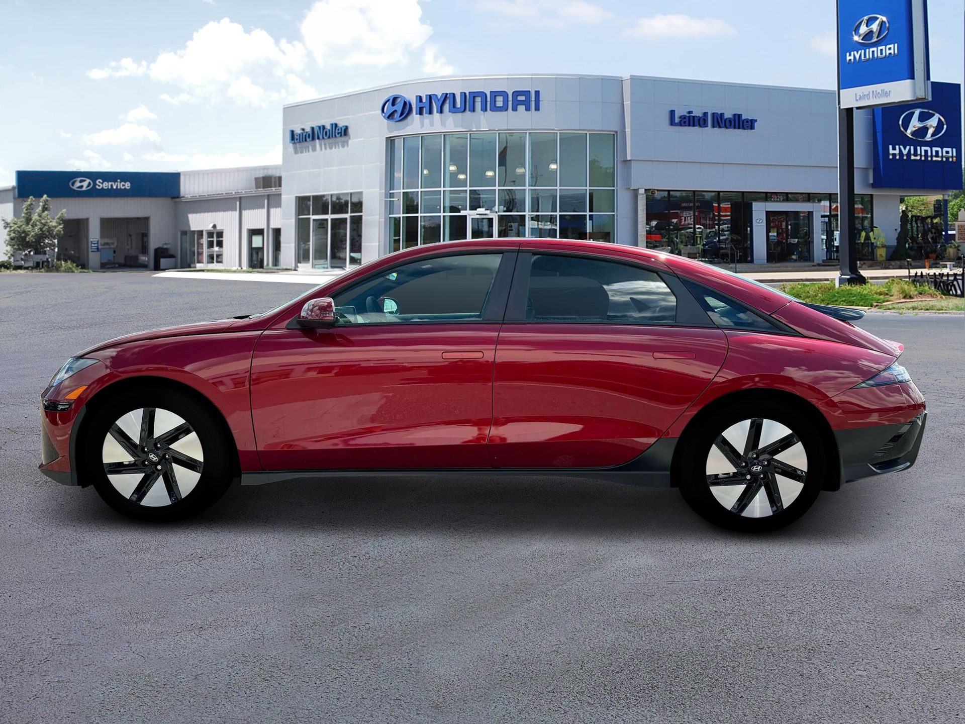 View vehicle photo 3