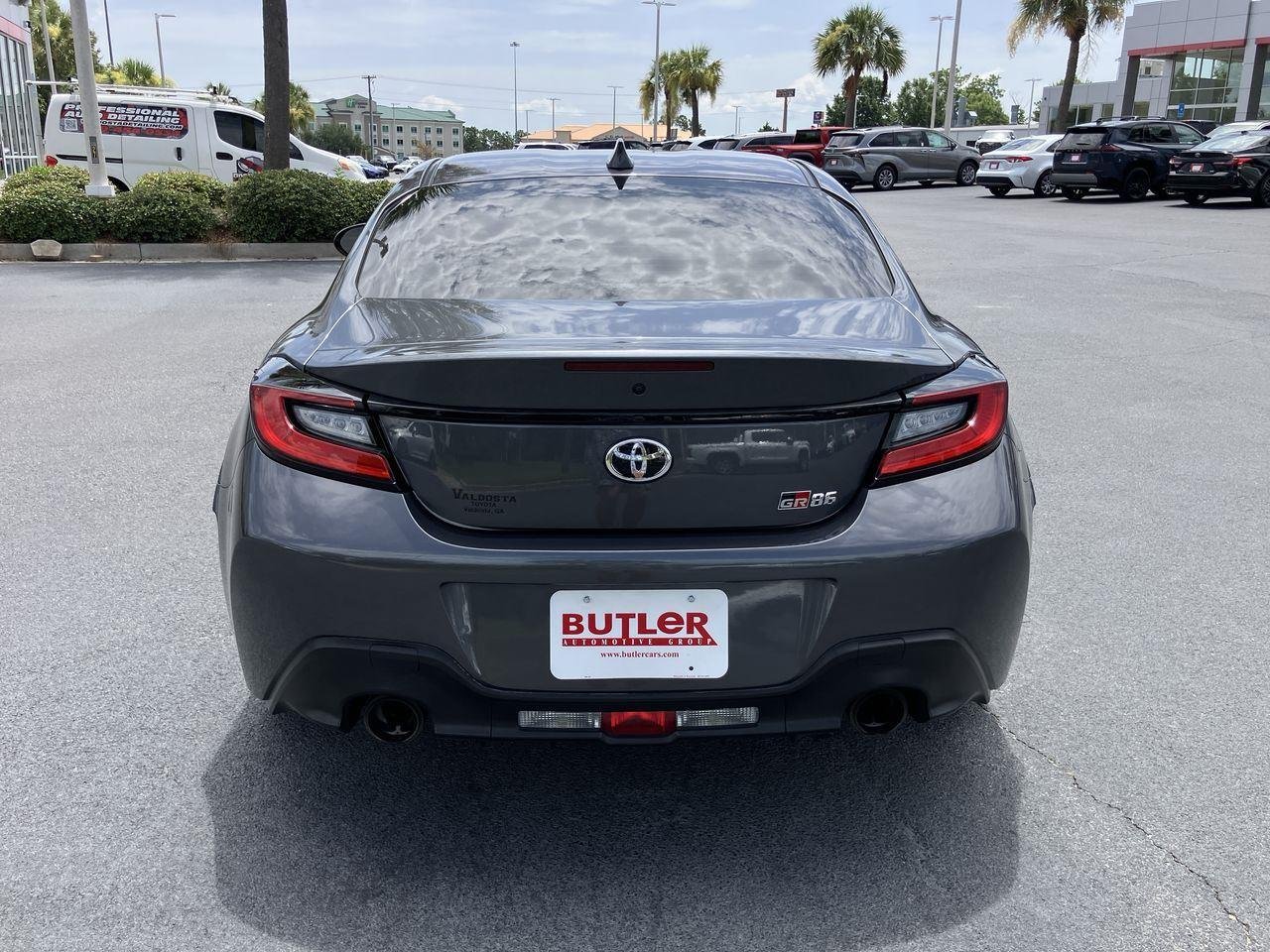 Used 2022 Gray (Pavement) Toyota Base image 4