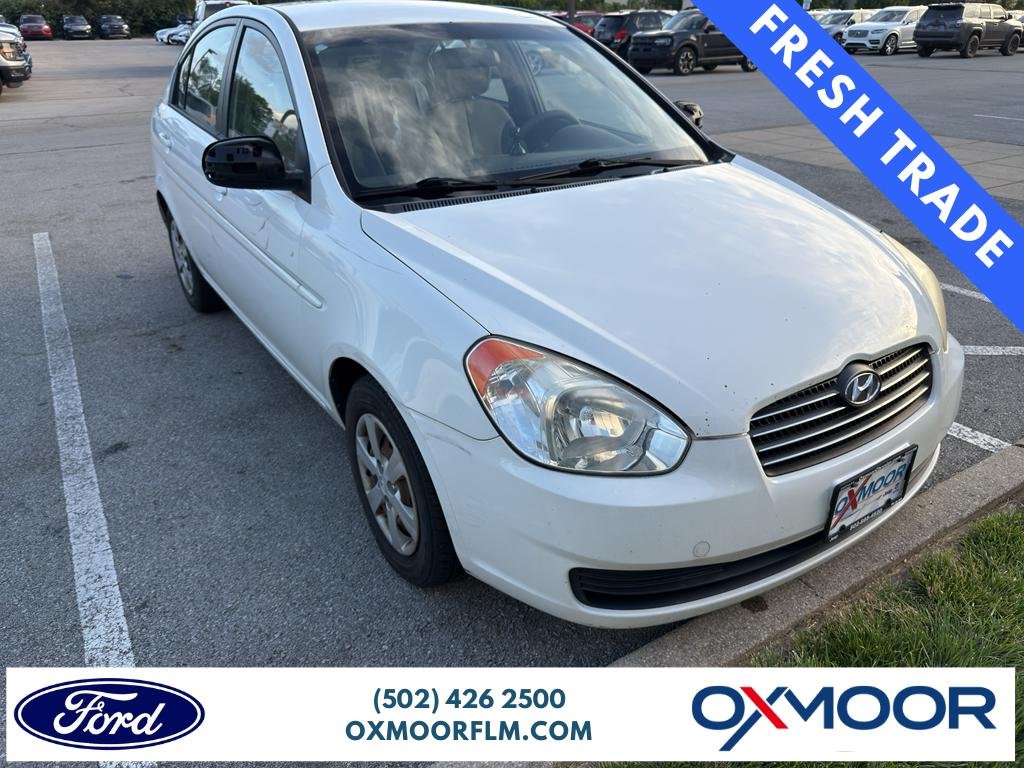 Used 2010 Nordic White Hyundai GLS image 1