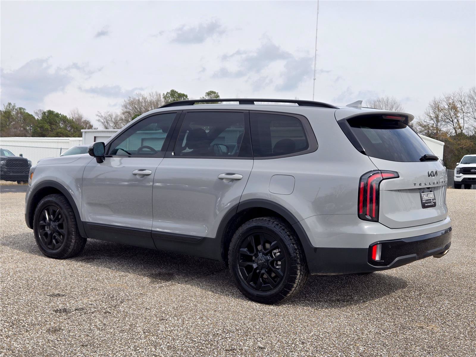 Used 2025 Wolf Gray Kia SX-Prestige X-Pro image 10