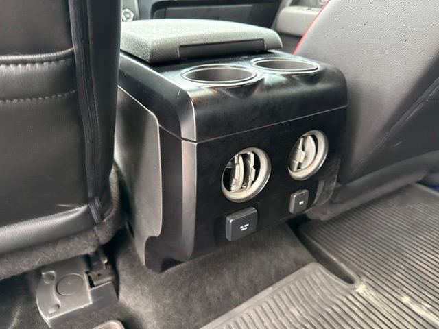 Used 2014  Ford Limited image 26