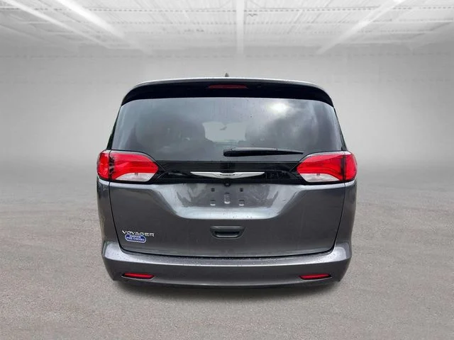 Used 2023 Gray Chrysler LX image 6