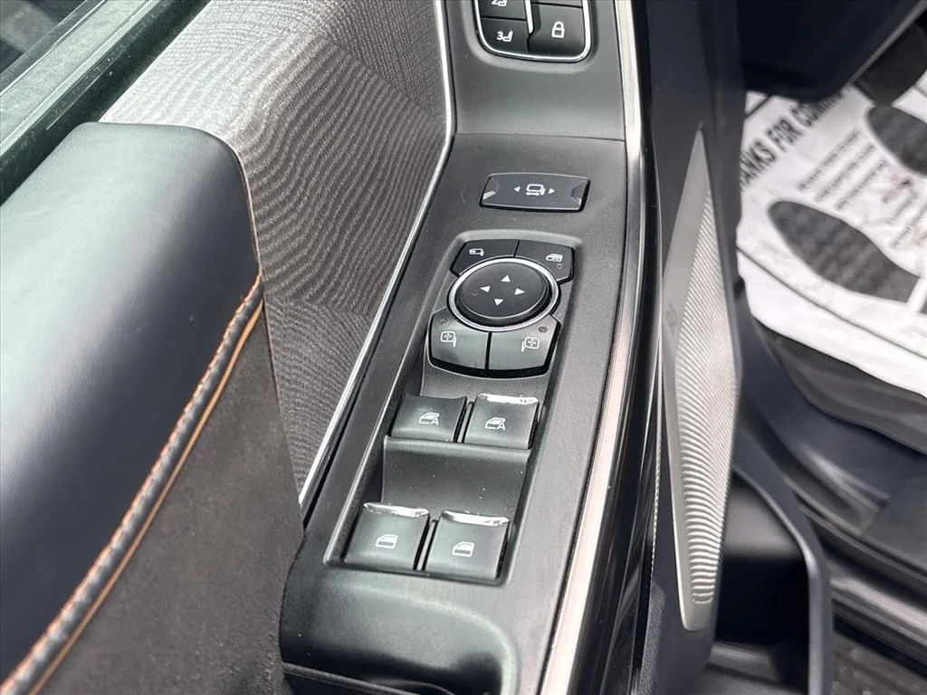 Used 2023 Black Ford Platinum image 28
