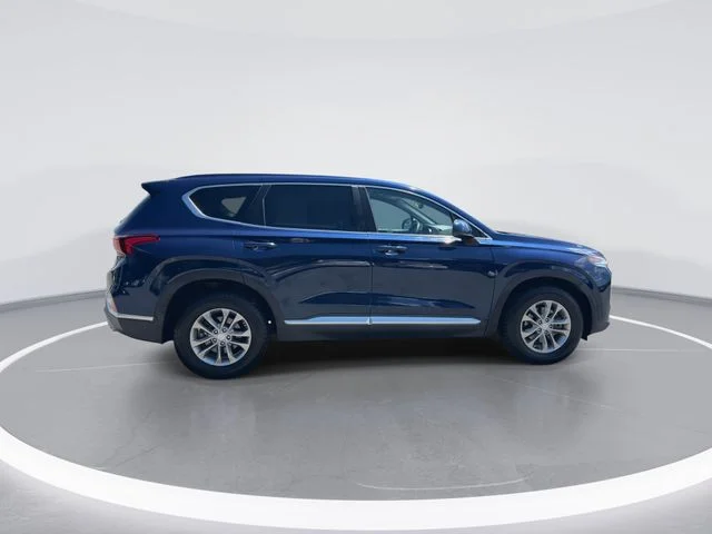Used 2019 Blue Hyundai SE image 9
