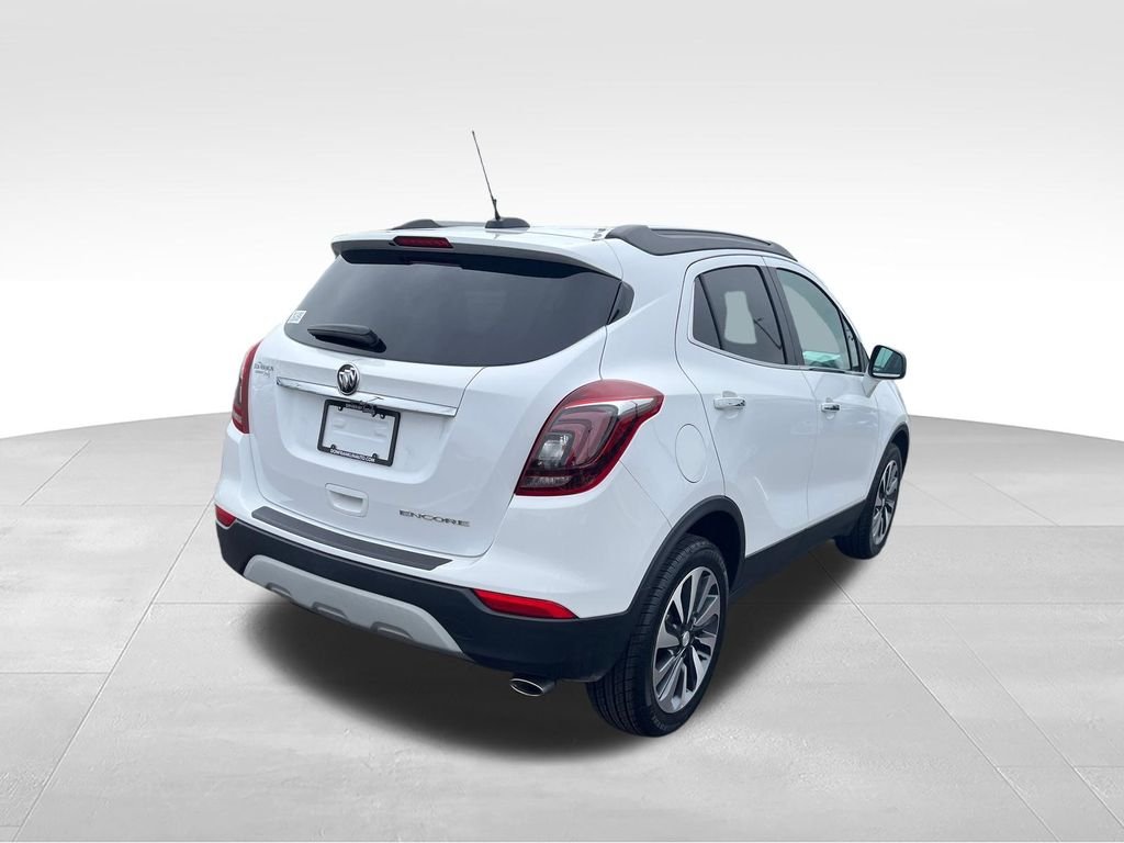Used 2021 White Buick Preferred image 5