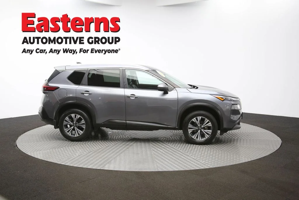 Used 2022 Gray Nissan SV image 44