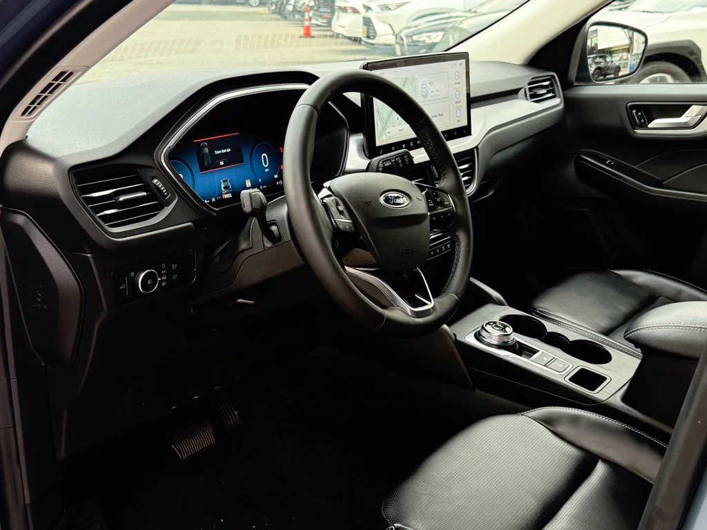 Certified Used 2023 Vapor Blue Ford Platinum image 19