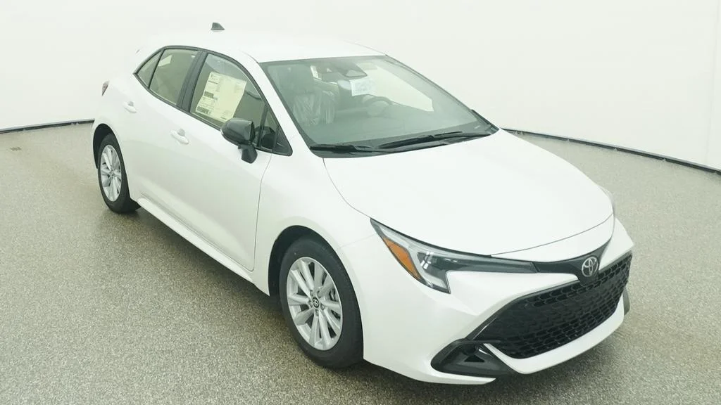 New 2027 Wind Chill Pearl Toyota SE image 10