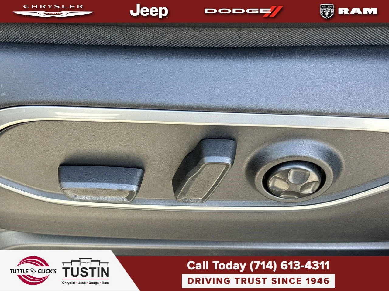 New 2026 Baltic-Gray Metallic Clear-Coat Exterior Paint Jeep 4DR 2WD image 30