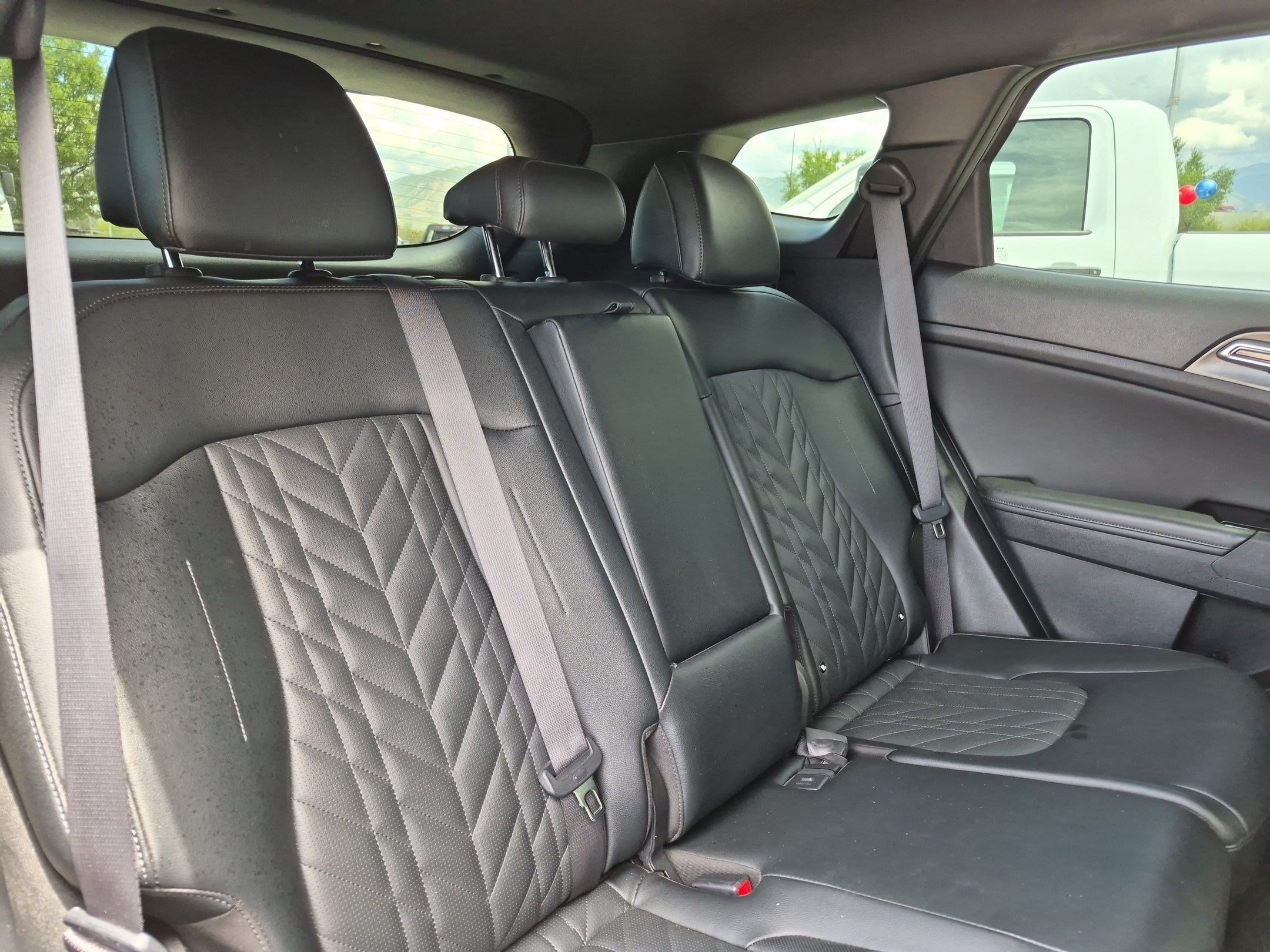 Used 2024 Wolf Gray Kia X-Line image 26