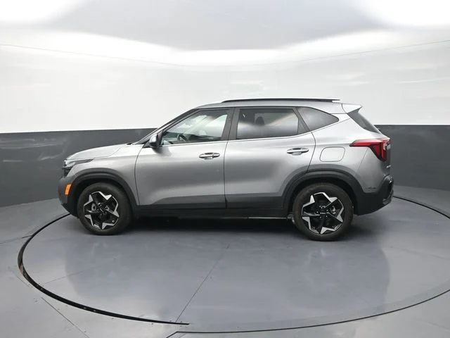 Used 2025 Gray Kia EX image 4