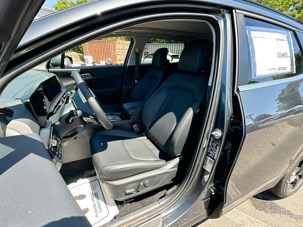 New 2026 Gravity Gray Kia EX image 20