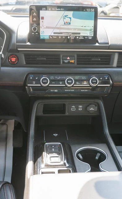 Used 2025  Honda Black Edition image 17