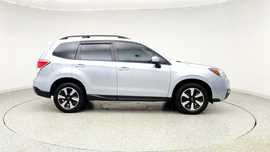 Used 2018 Ice Silver Metallic Subaru 2.5i Premium w/ All-Weather Package image 4