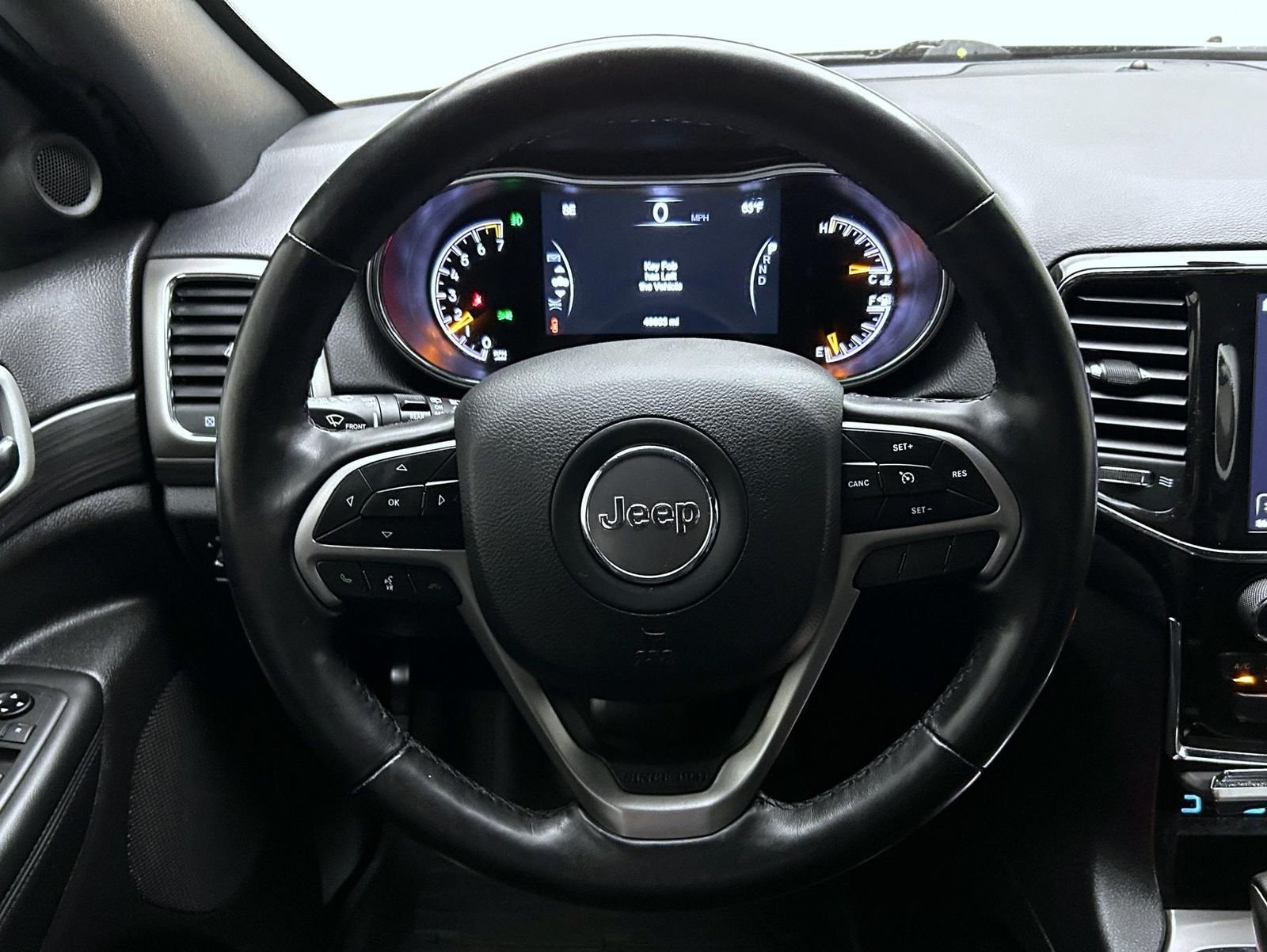 Used 2021 Gray Jeep Laredo X image 12