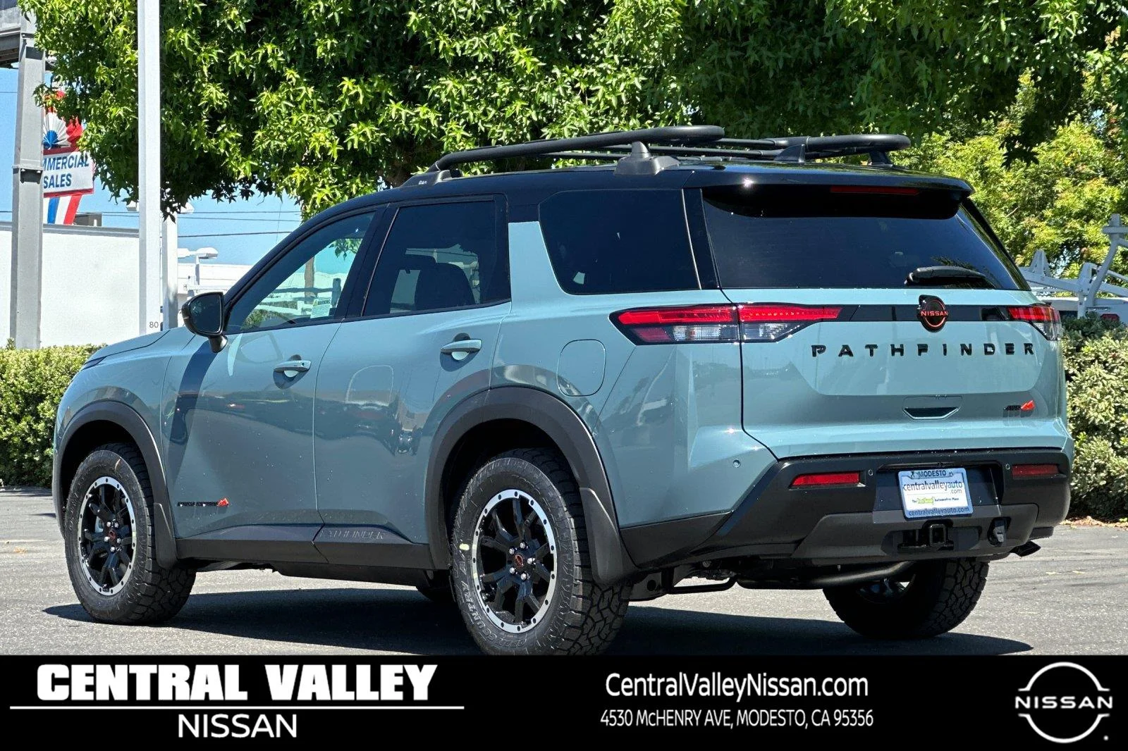 New 2026 Baltic Teal Pearl / Super Black Two-tone Nissan Rock Creek® image 6
