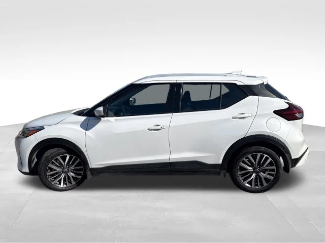 Certified Used 2023 White Nissan SV image 5