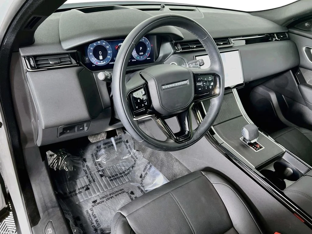 Certified Used 2026 Fuji White Land Rover S image 9