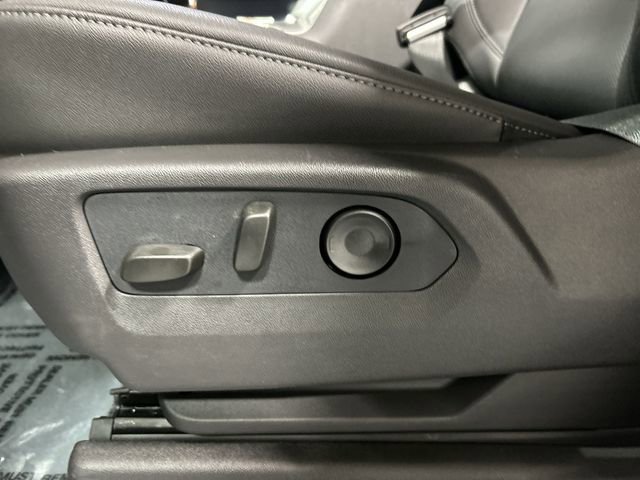 New 2026 Onyx Black GMC SLT image 12