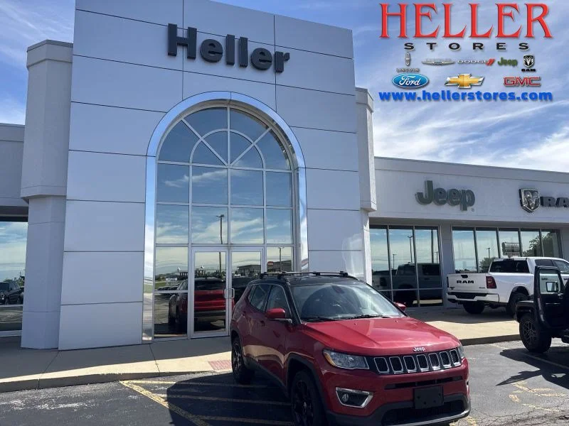 Used 2018 Redline Pearlcoat Jeep Limited image 1