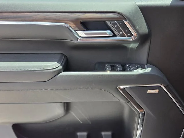2026 GMC Sierra 1500 SLT - Photo 12