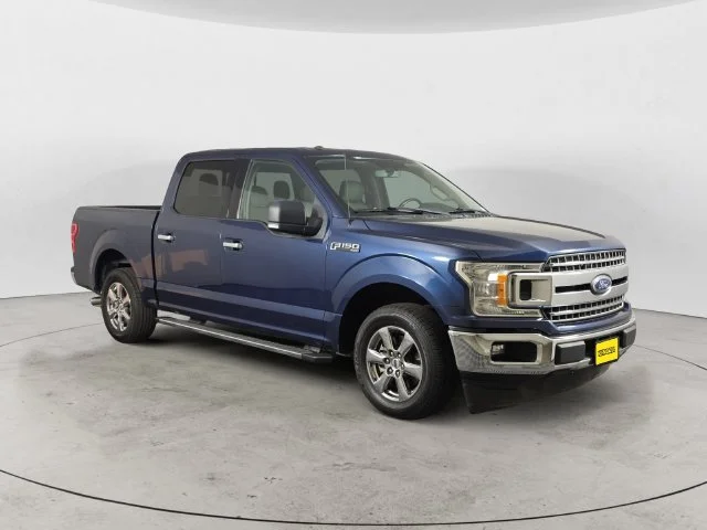 Used 2018 Blue Ford XLT image 3