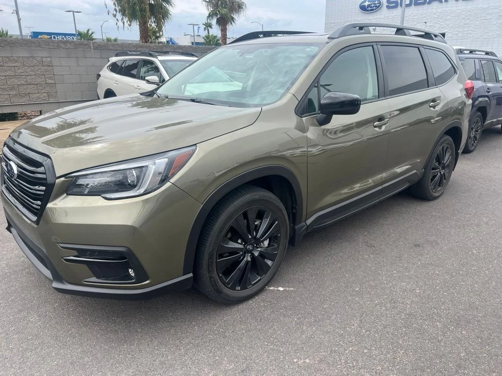 Used 2022 Brown Subaru Onyx Edition image 4