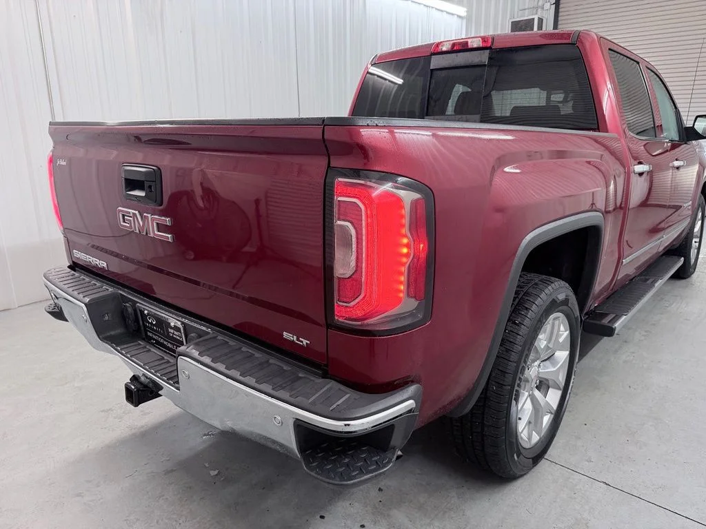 Used 2018 Red GMC SLT image 32