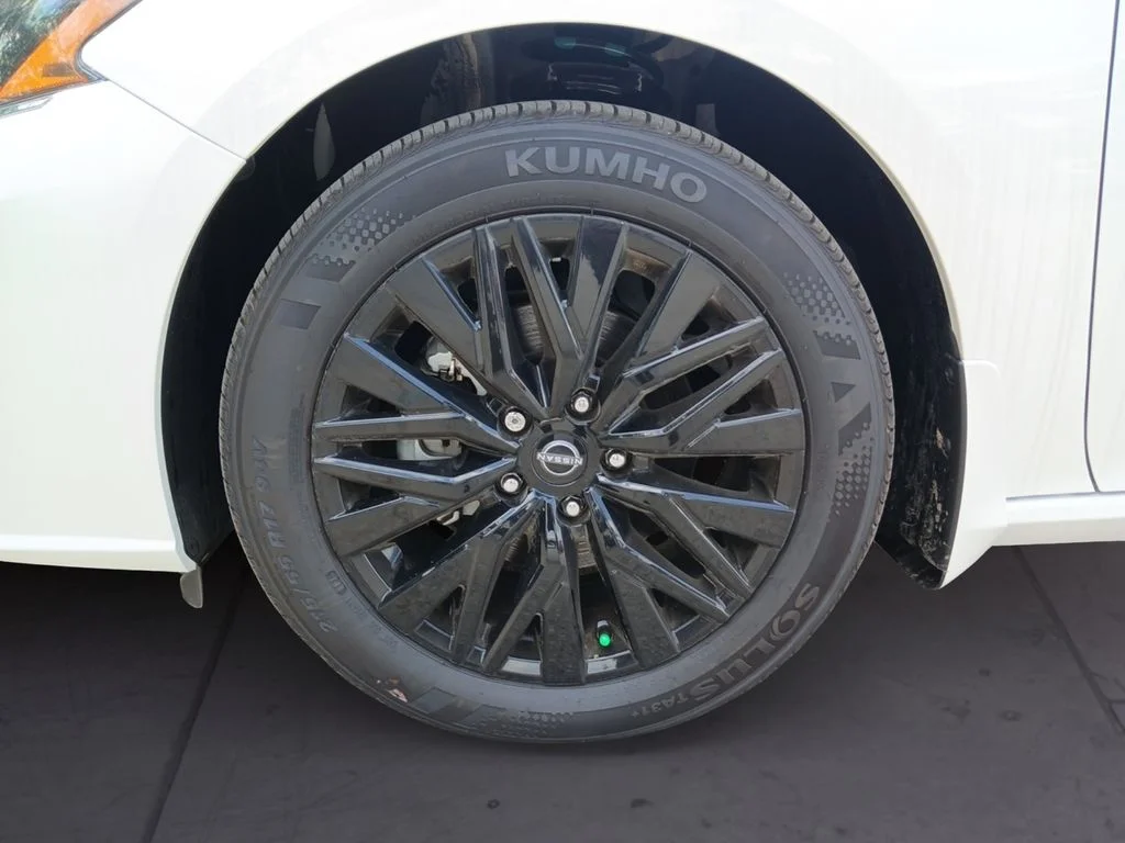 New 2025 Pearl White TriCoat Nissan SV Special Edition image 9