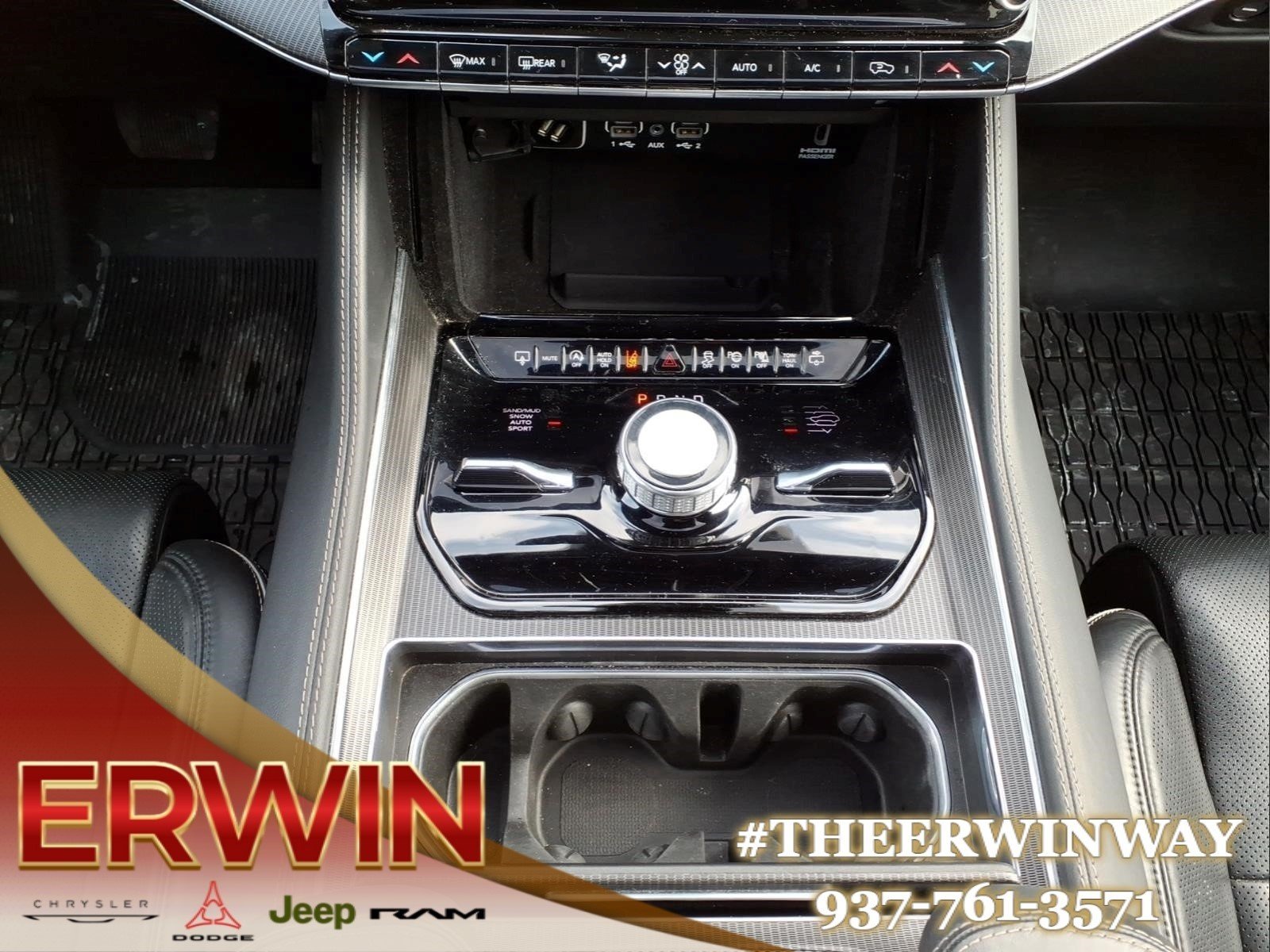 Used 2024 Silver Zynith Jeep Obsidian image 23