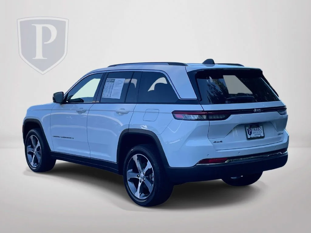 Used 2023 White Jeep Limited image 6