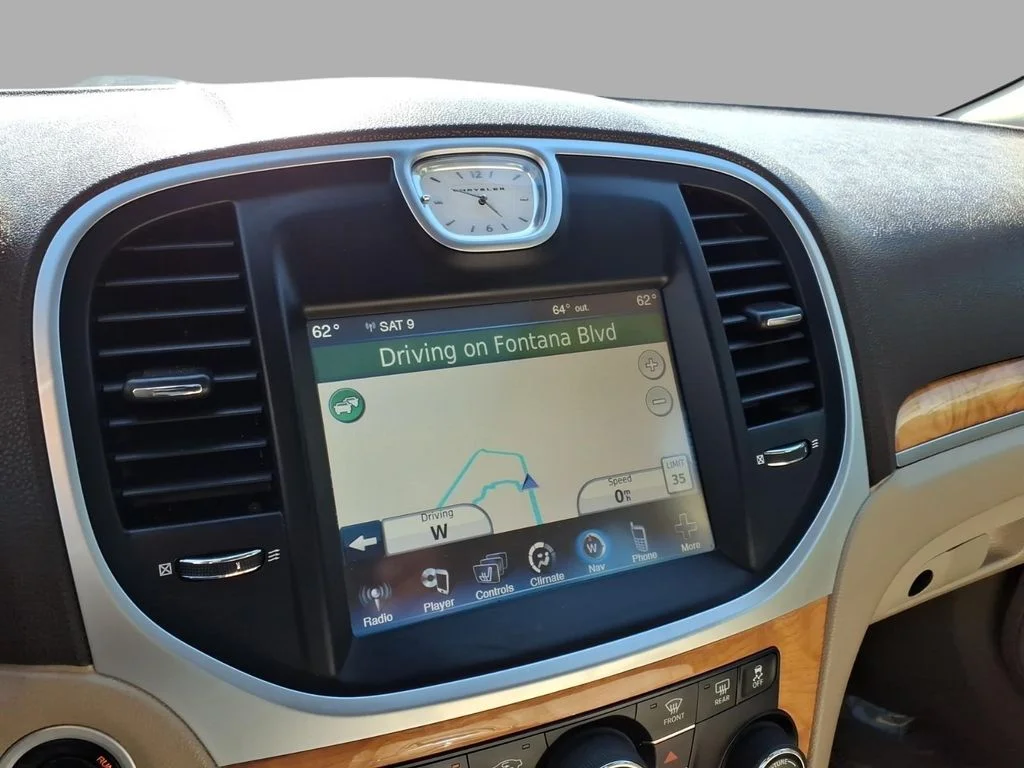 Used 2012 White Chrysler C image 24