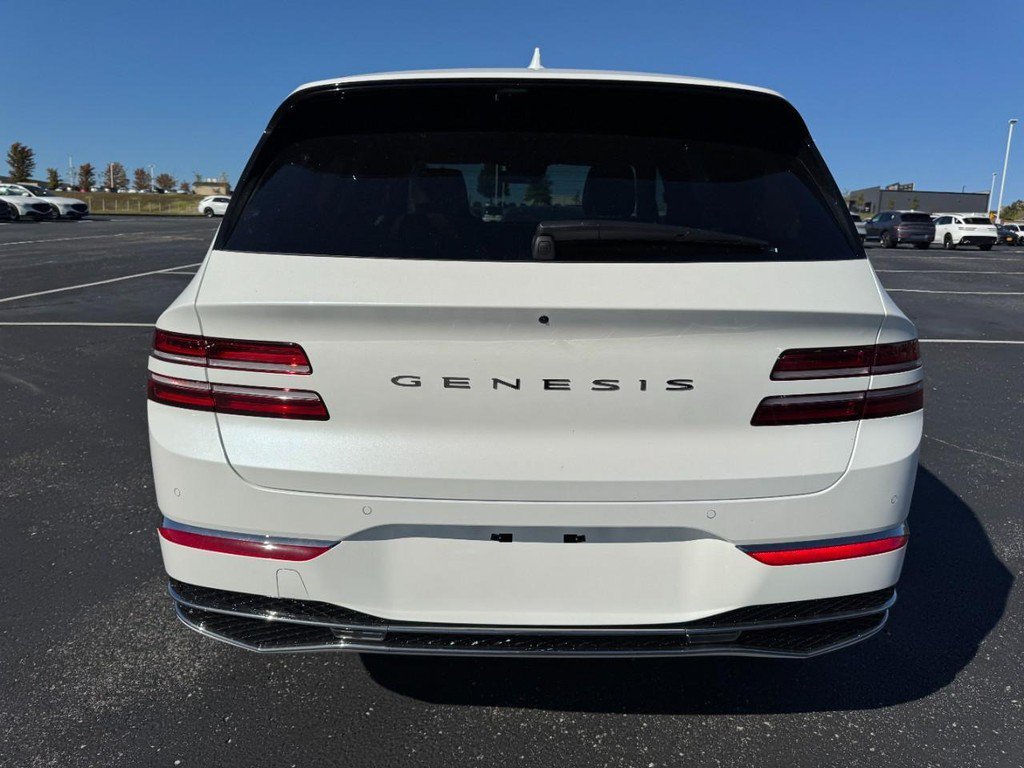 New 2027 Uyuni White Genesis 2.5T Advanced image 4