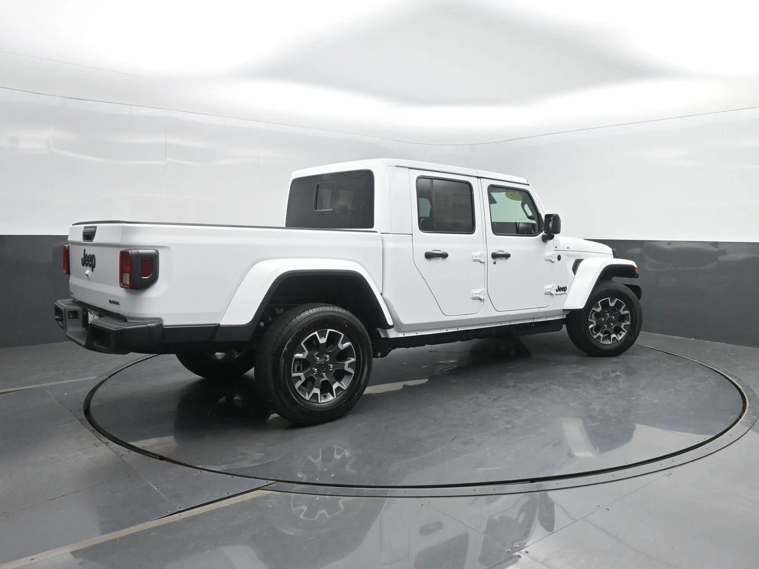 New 2026 Bright White Clear-Coat Exterior Paint Jeep Sahara image 2