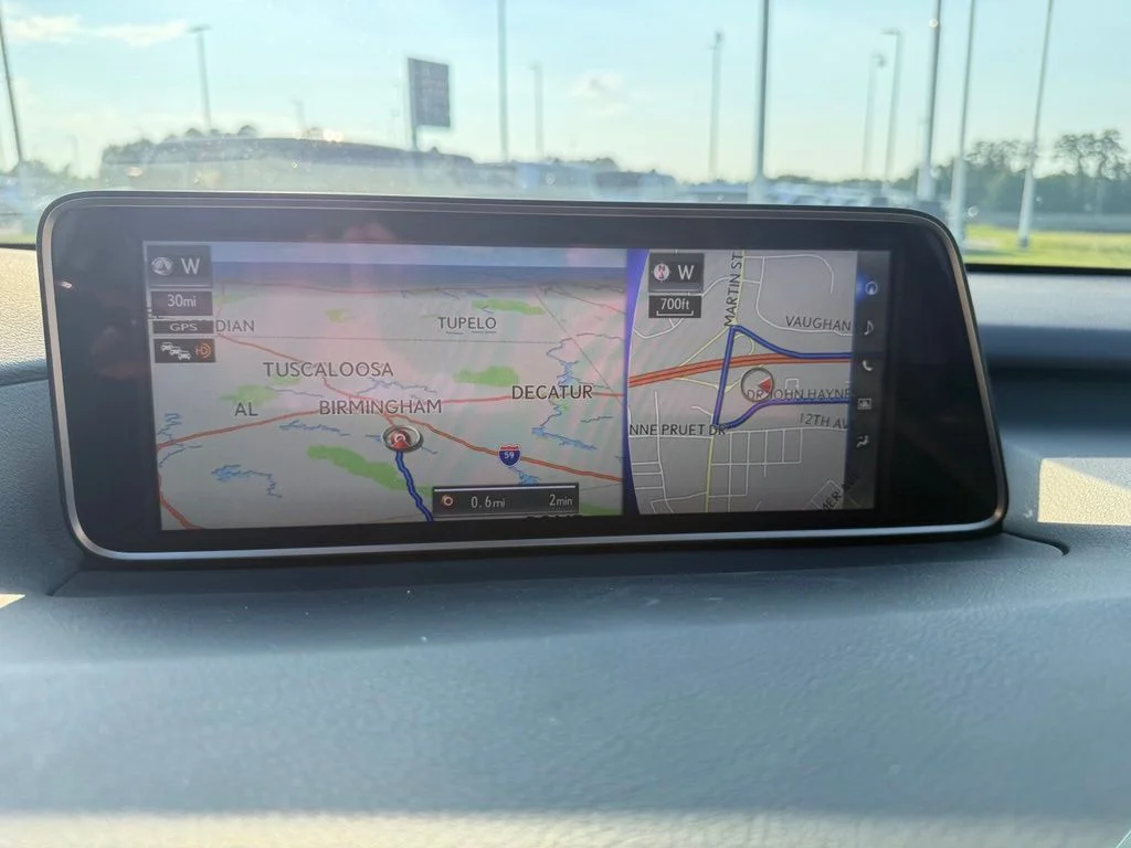 Used 2019 White Lexus 350 image 11