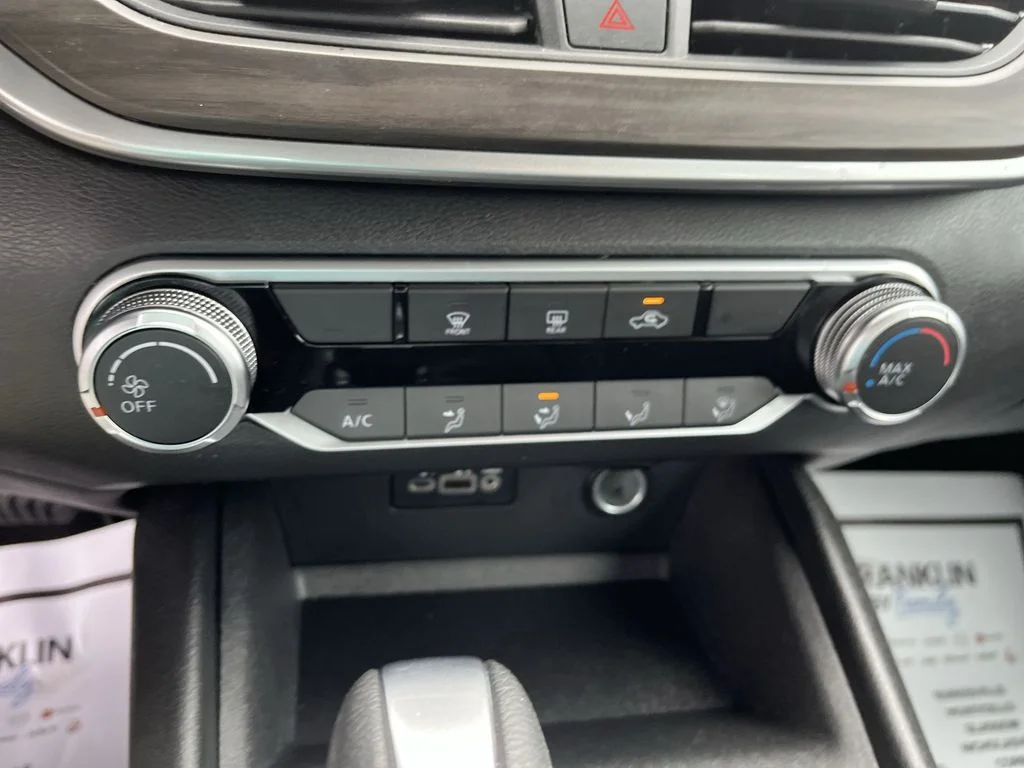 Used 2025 Black Nissan 2.5 SV image 18