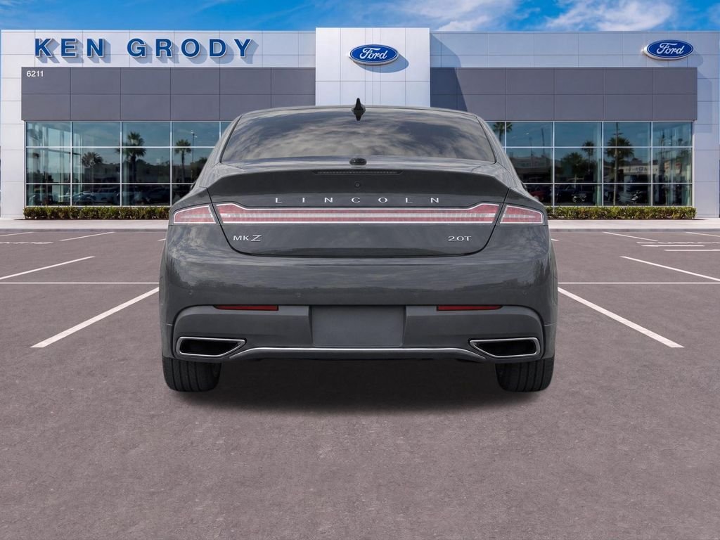 Used 2017 Gray Lincoln Reserve image 8