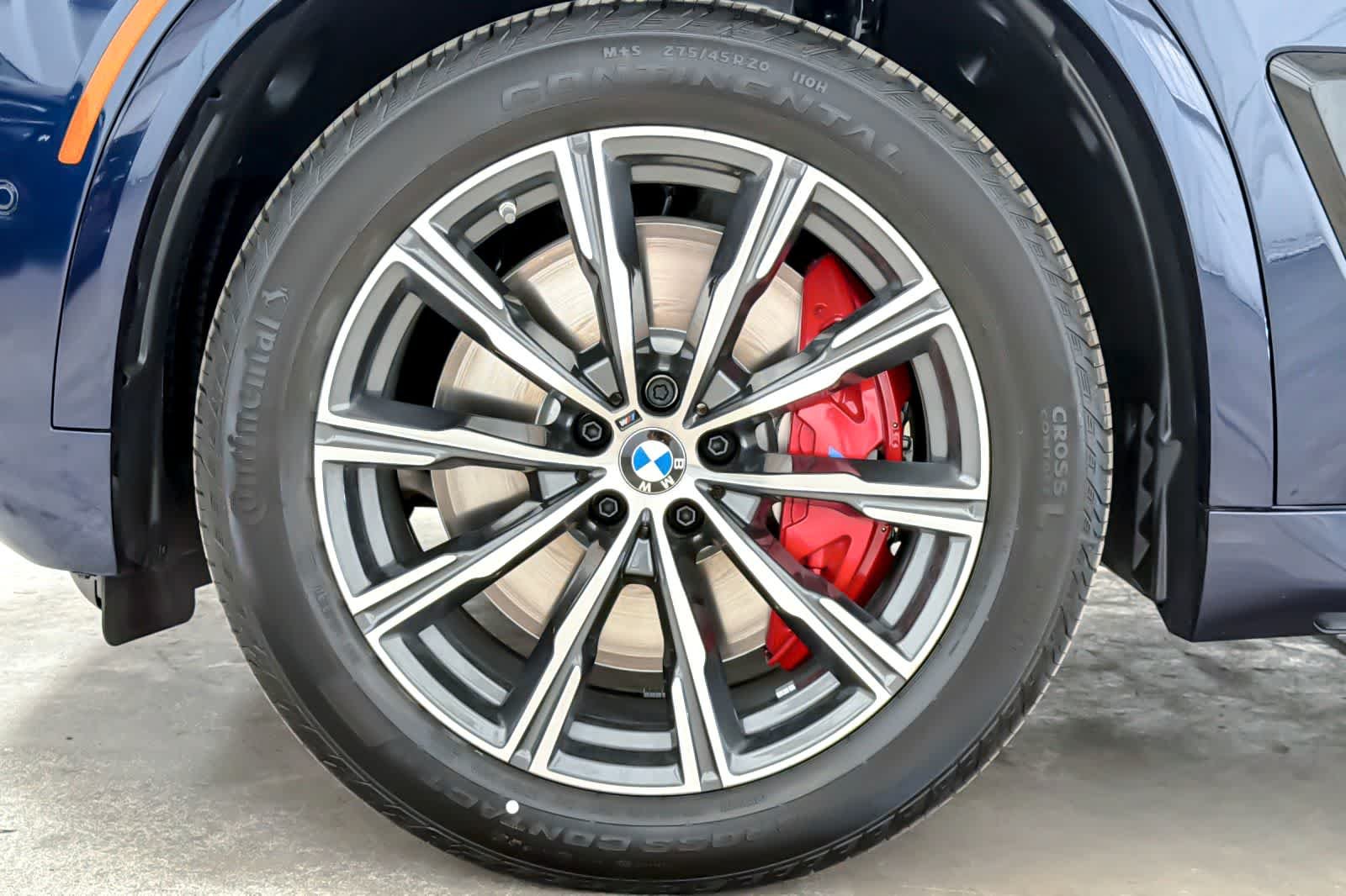 New 2026 Tanzanite Blue II Metallic BMW xDrive50e image 25