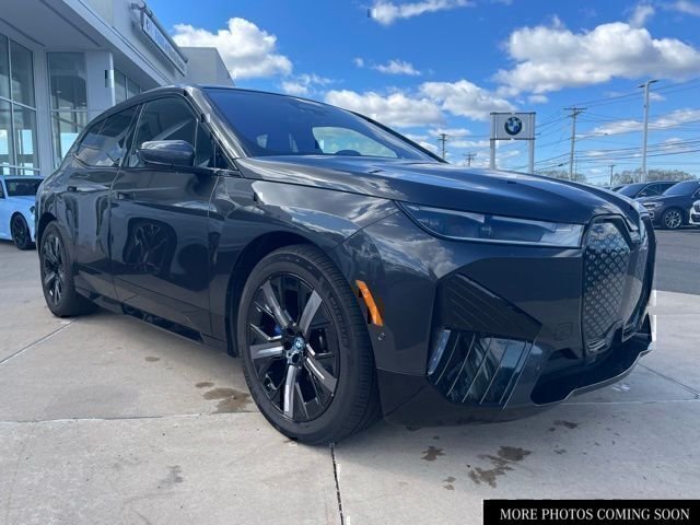 2023 BMW iX xDrive50's photo